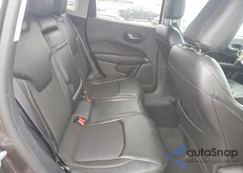 2018 Jeep Compass Latitude из США, поврежденный, VIN 3C4NJDBB3JT307255